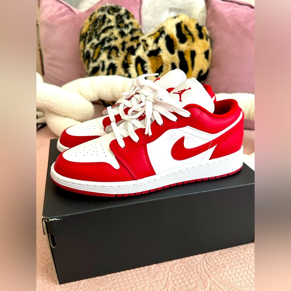 Youth (Big Kids) Nike Jordan Low-Top Sneakers